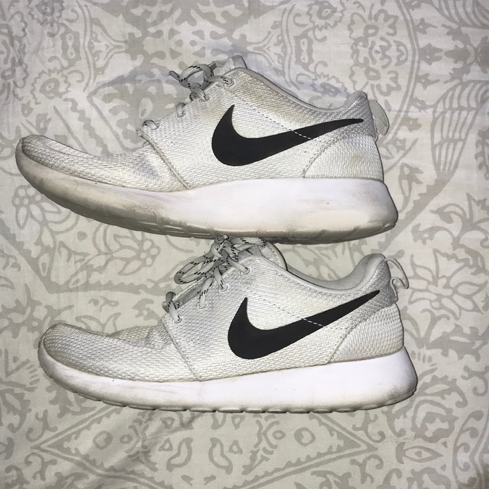 Nike Roshe Shoes